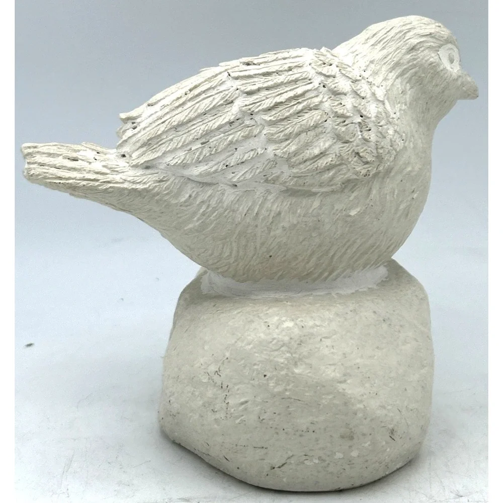 Vtg Bird On Top Of Rock Figure Resin 4.5L X 6W X 5 .5 H 5700557 1997 Cottagecore